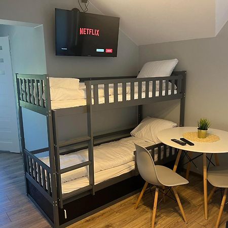 Aparthotel W Dolinie Stawow Zator By Housine Las Room photo
